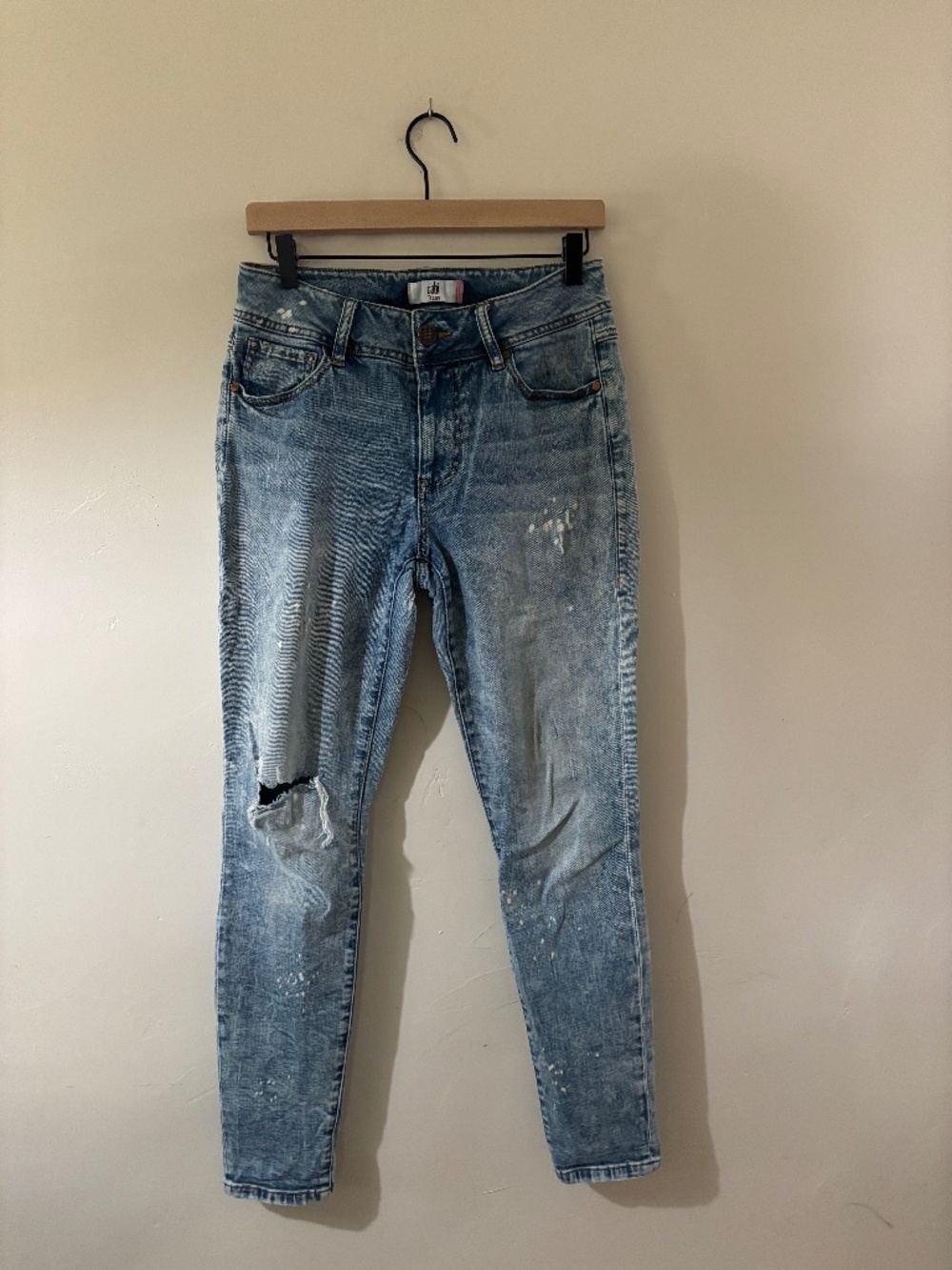 Acid washed stone washed ripped skinny jeans by Cabi